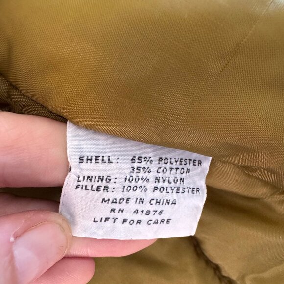 Vintage PAO Purple Puffer Coat M Gold Buttons - Picture 7 of 11